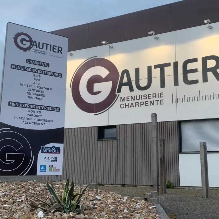 Réalisation accueil, SARL GAUTIER, menuisier charpentier à Sallertaine